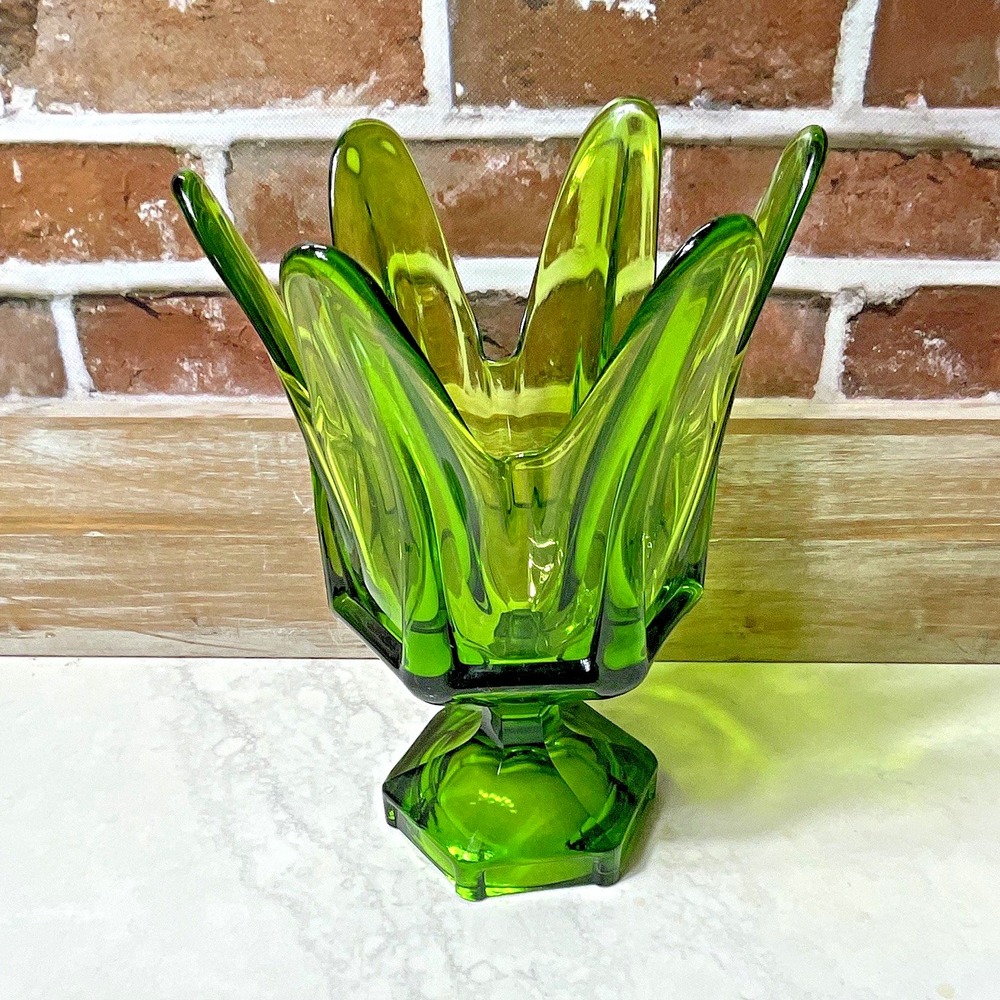 Green Art Glass Handkerchief Vase – Flared Petal Rim – Pedestal Base